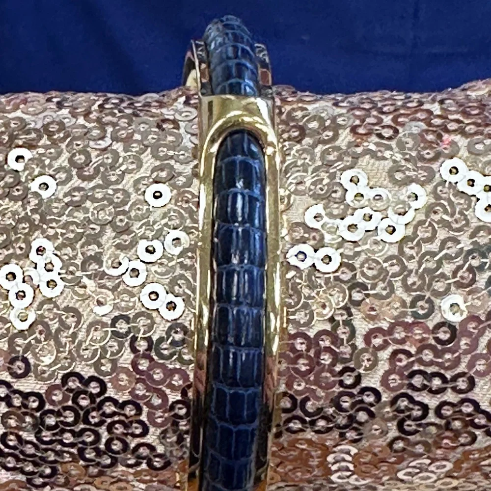 Hermes women’s Gold and Blue leather Bracelet- GORGEOUS! EXCELLENT CONDITION! - Picture 7 of 16